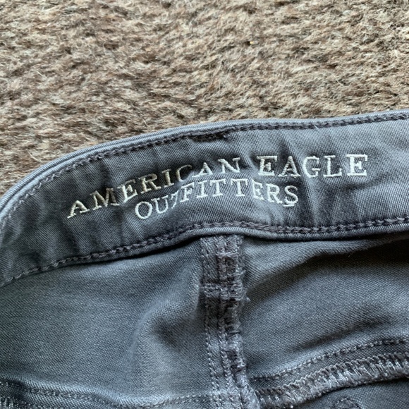 American Eagle AEOGrey Jegging Crop 6 - Picture 3 of 5